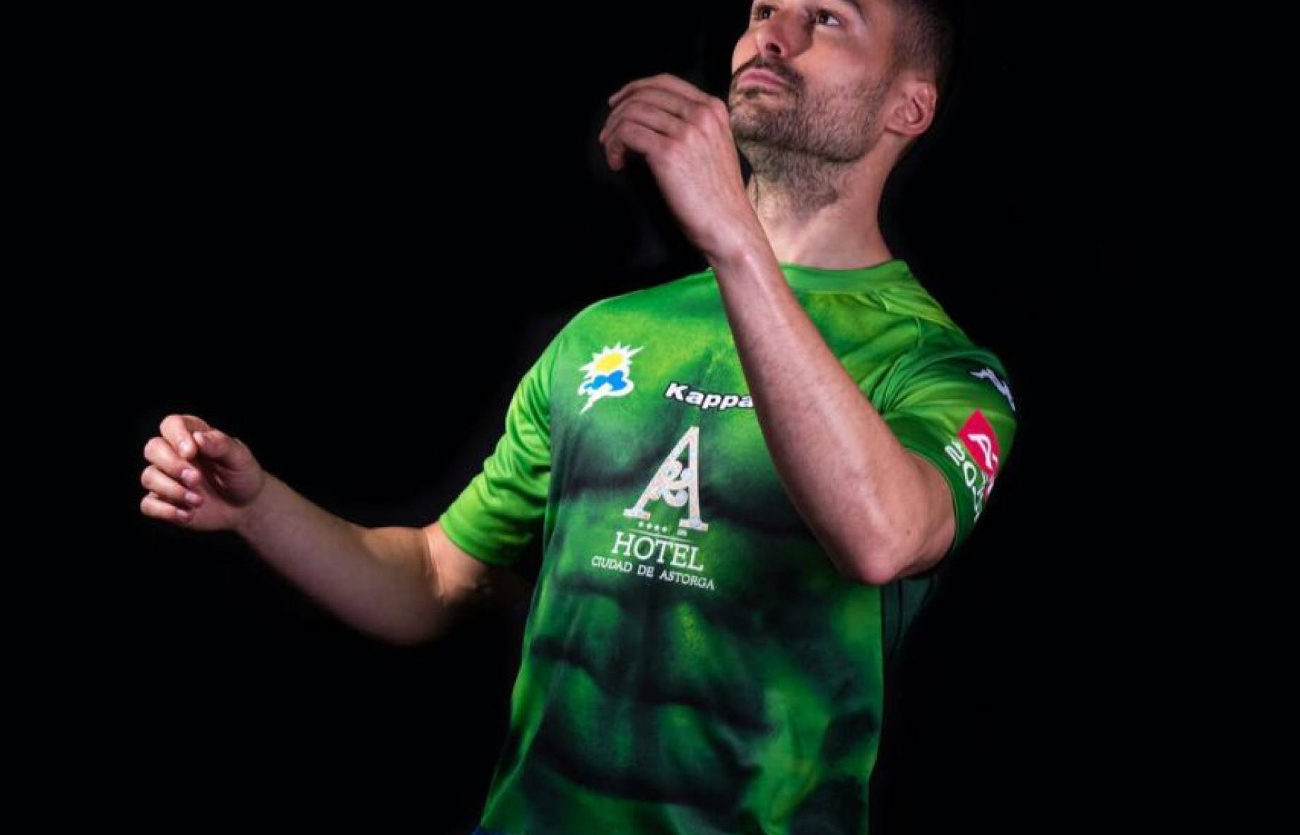 Spagna, l'Atletico Astorga presenta una maglia ispirata a Hulk - GianlucaDiMarzio.com