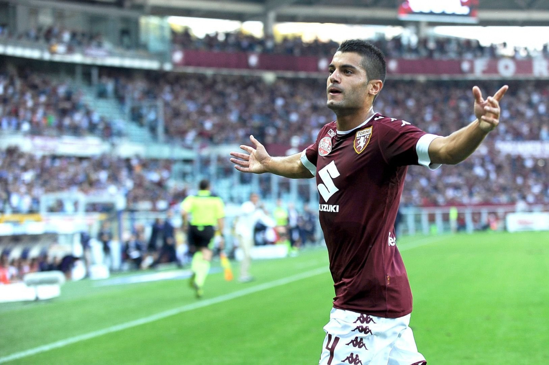 02_10_2016_TORINO___CAMPIONATO_SERIE_A_TIM_2016_2017_TORINO_FIORENTINA_esultanza_di_iago_falque_dopo_il_gol_del_1_0.jpg