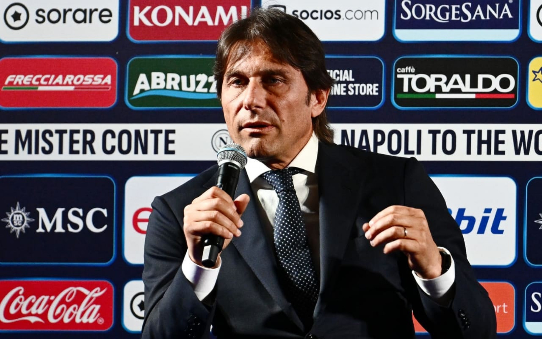 antonio-conte-napoli-agency.jpg