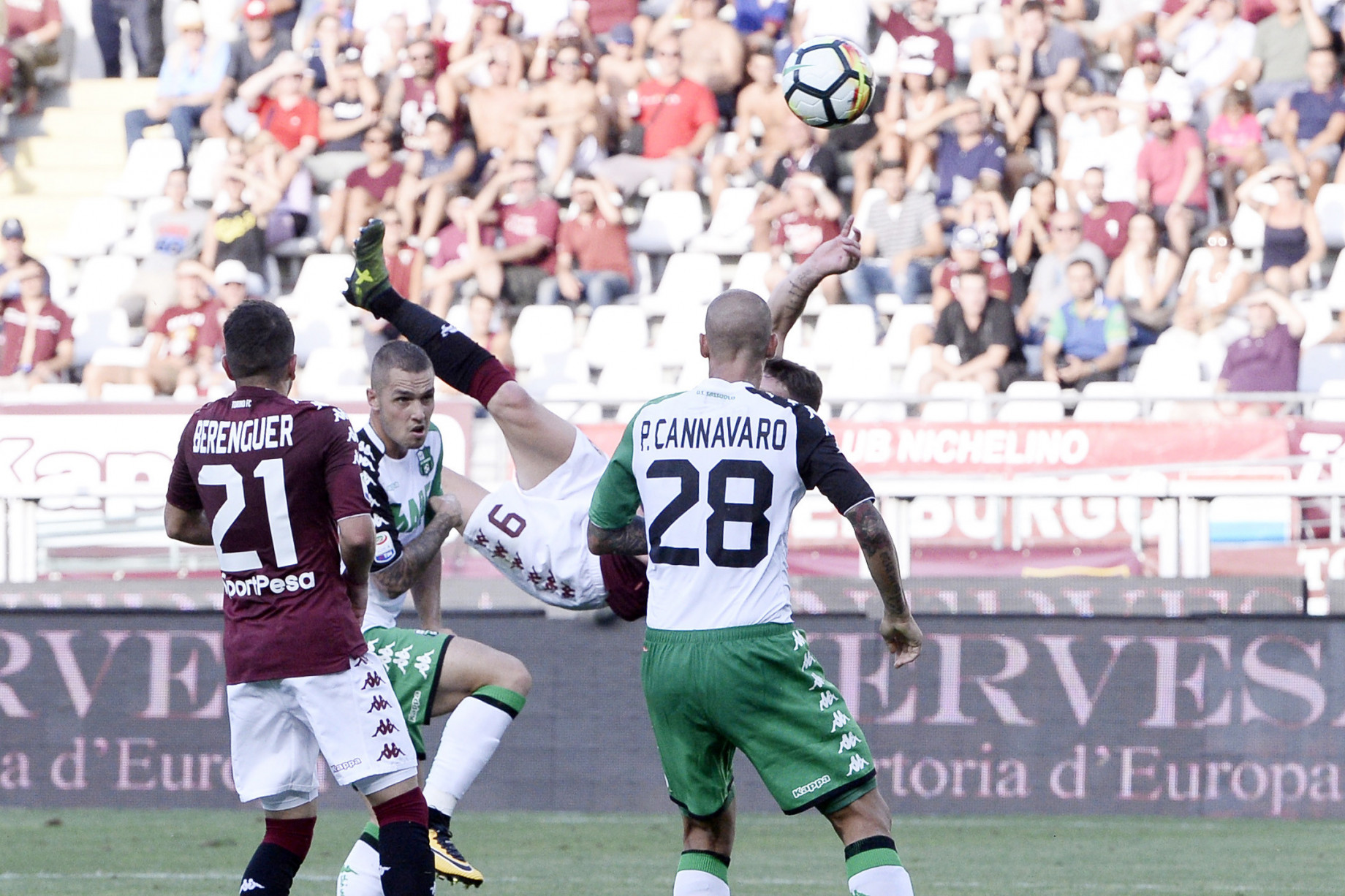 Belotti_rovesciata_Sassuolo_2017_IMAGE.jpg