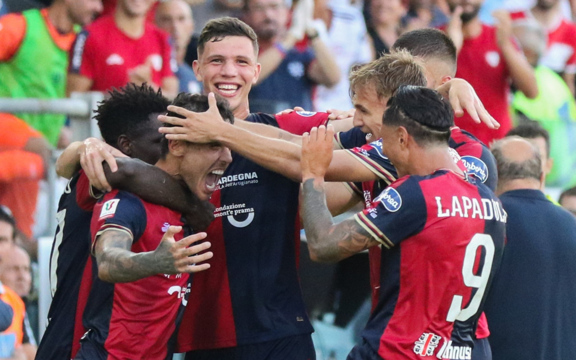 cagliari-squadra-lapadula-getty.jpg