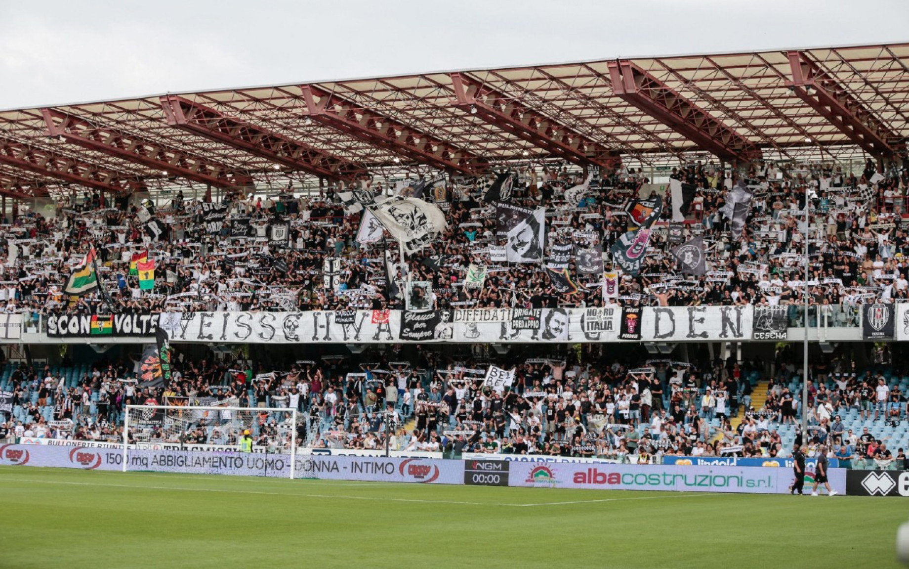 cesena-stadio-tifosi-credit-piovesan-photo-gdm.jpg