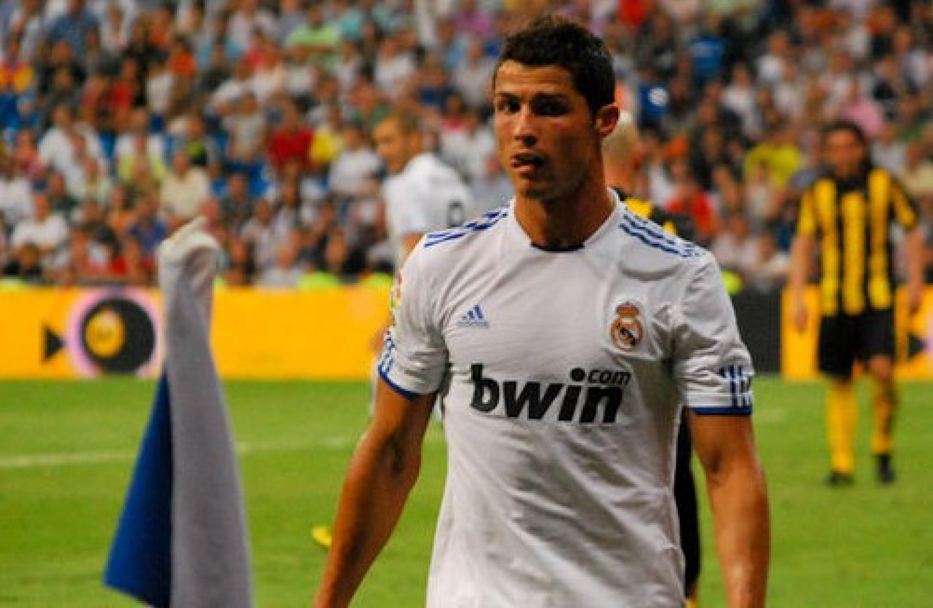 Cristiano_Ronaldo_Real_Madrid_OK.jpg