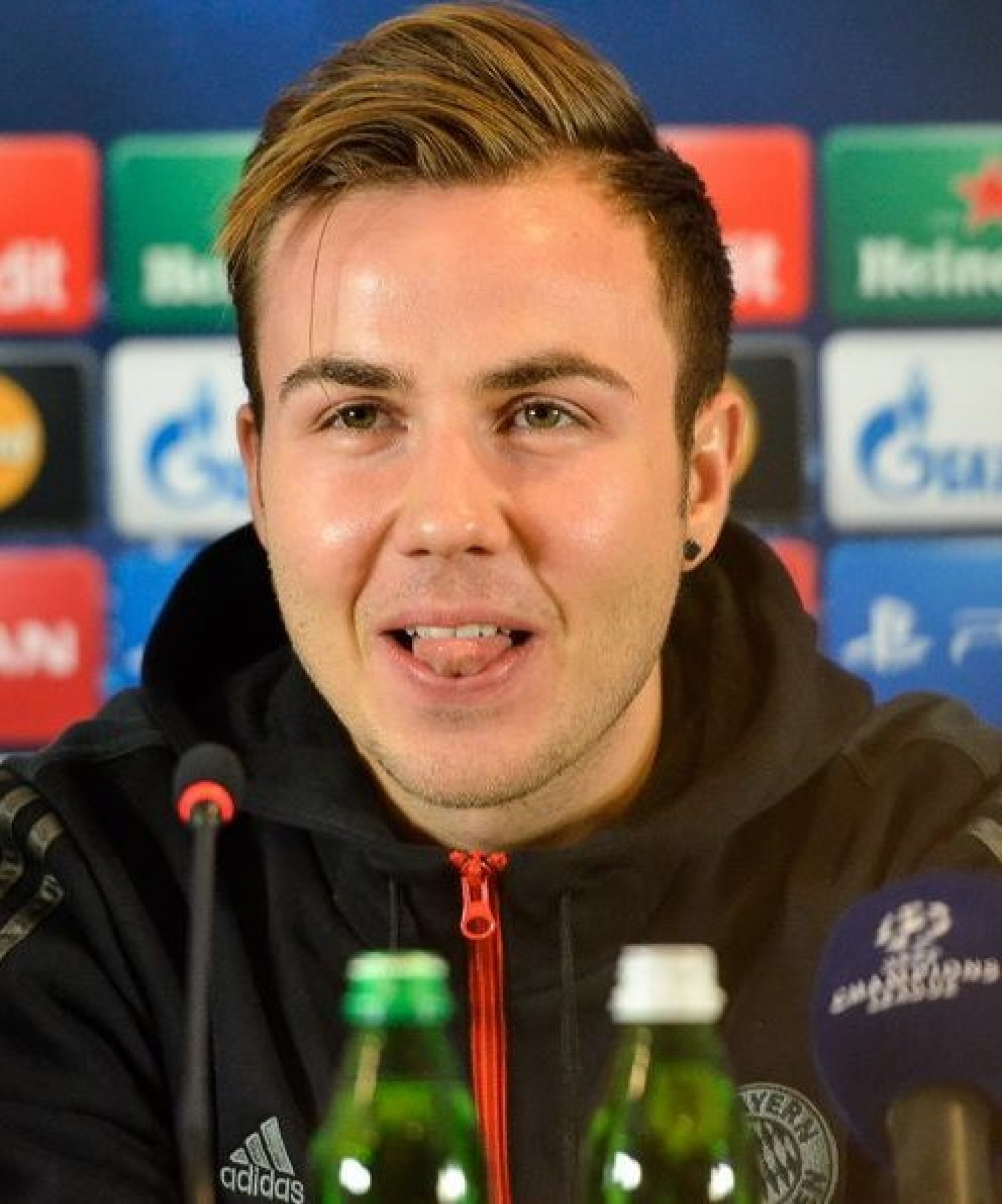 Mario_Goetze_2015_(cropped).jpg