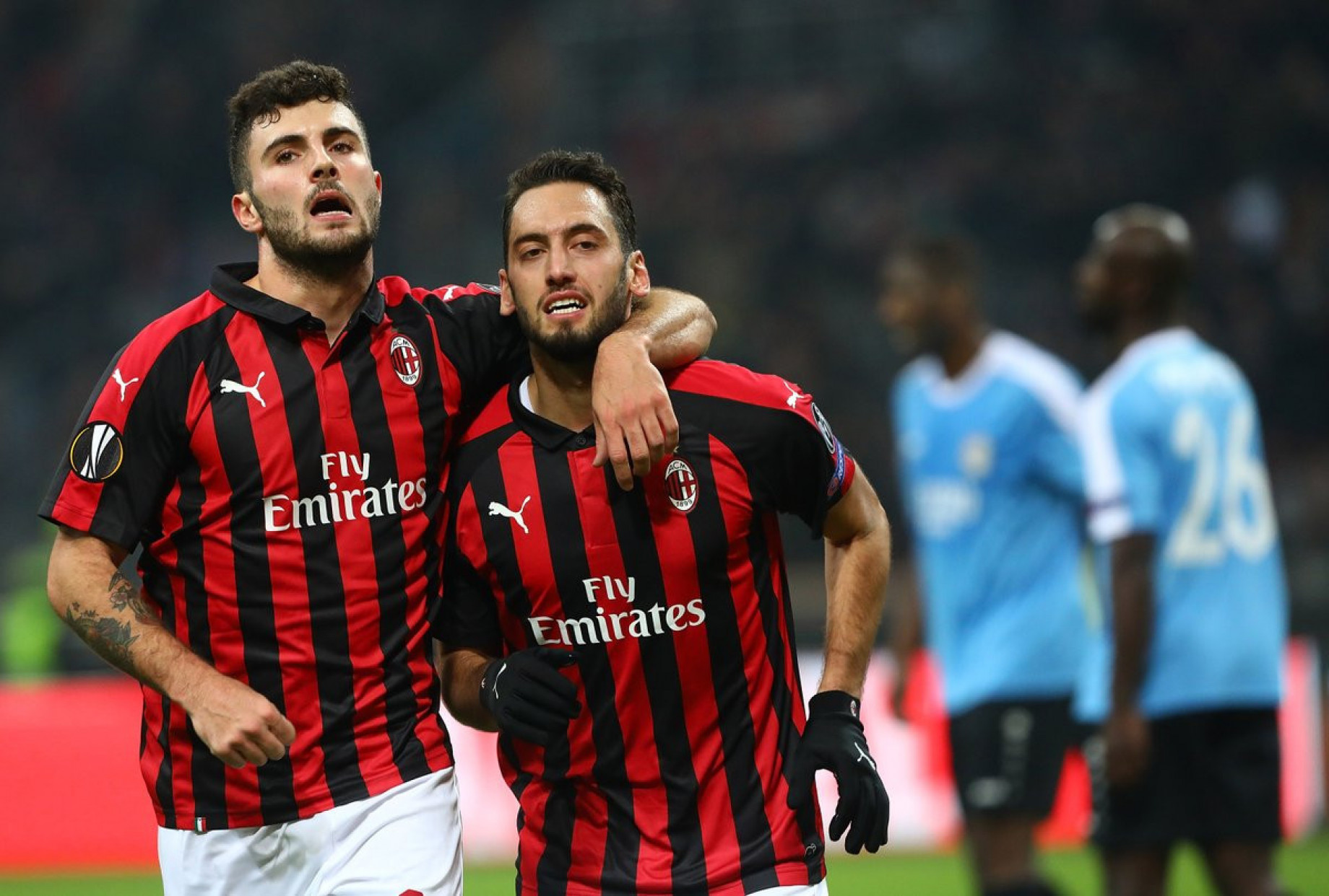 milan_cutrone_calhanoglu.jpg