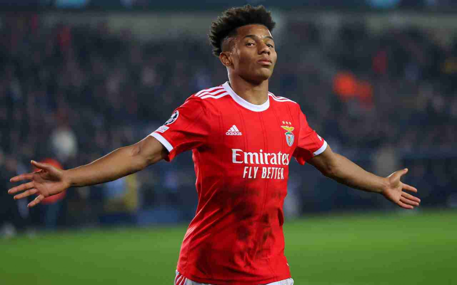 David Neres - Figure 1