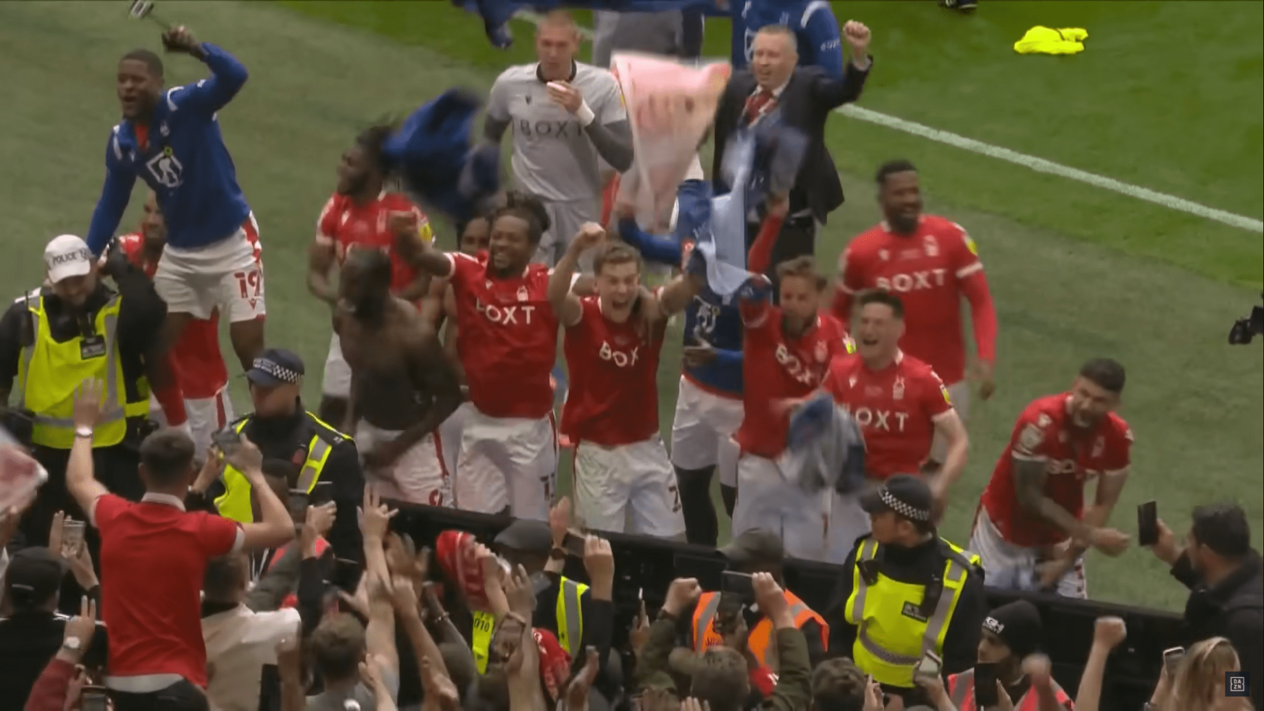 nottingham-forest-promozione-screen-min.png