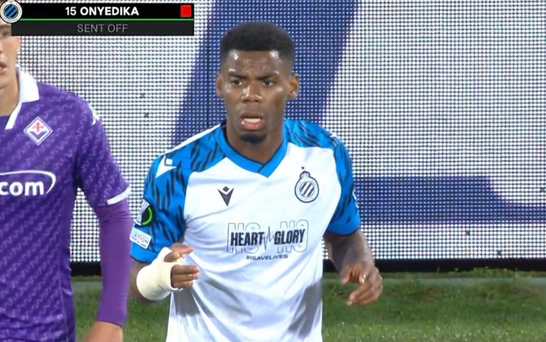 onyedika_fiorentina_club_brugge_screen.jpg