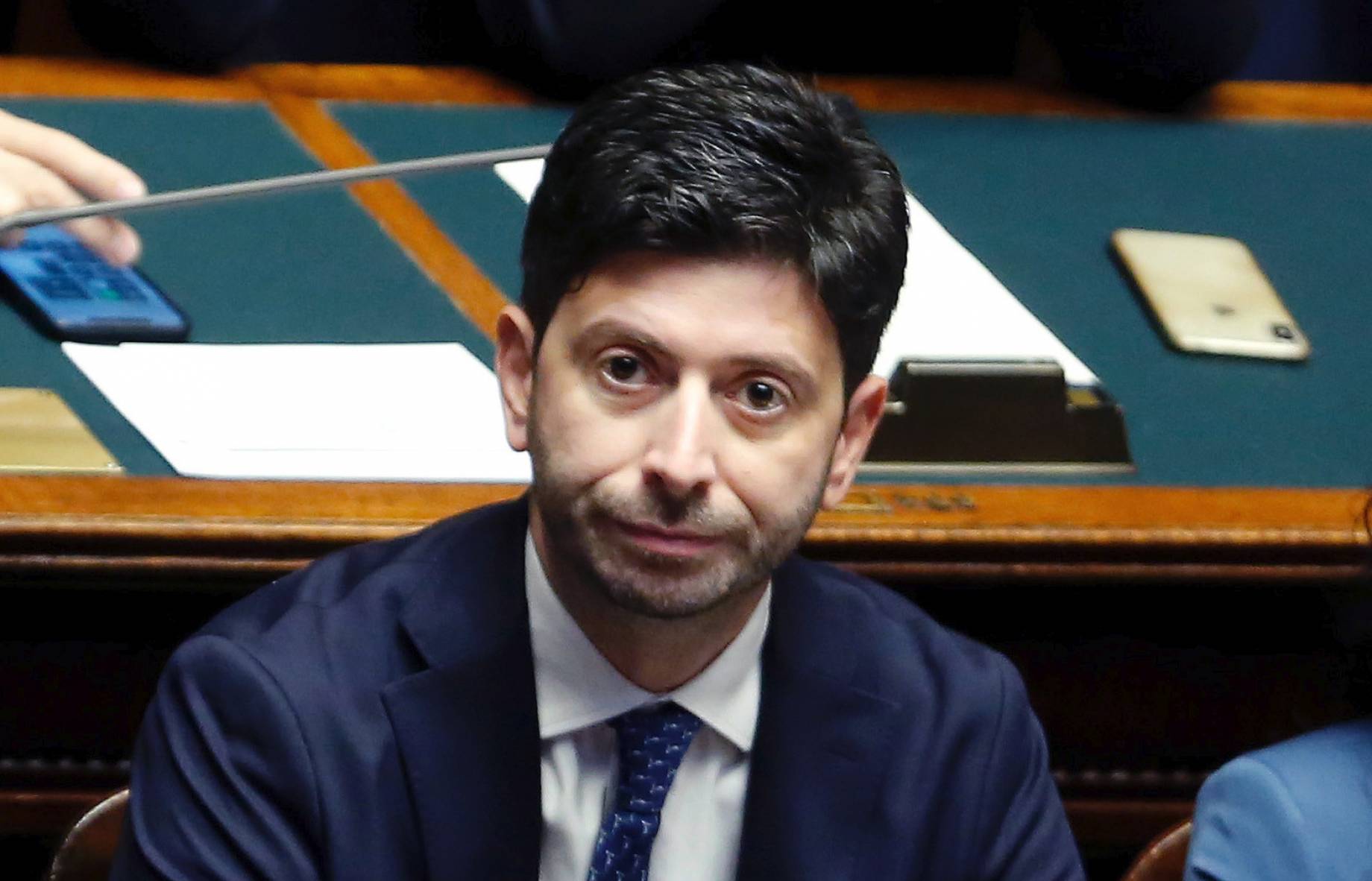 Ministro Speranza: "Capienza al 100% per Italia-Macedonia"