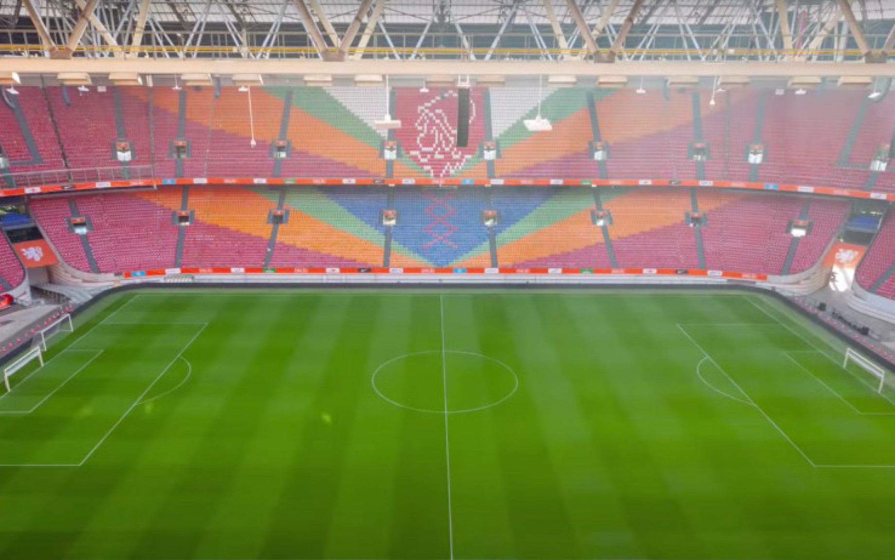 Stadio Ajax gallery.jpg