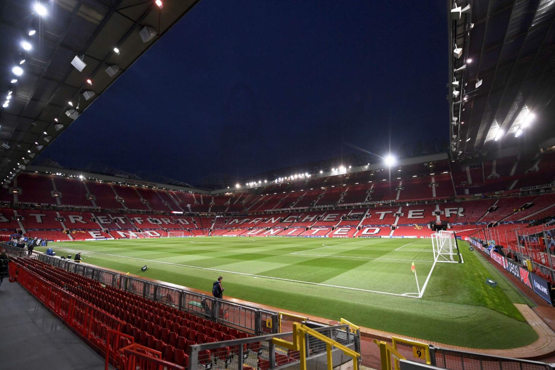 old trafford IMAGE X GALLERY