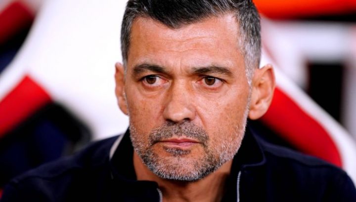 L'allenatore del Milan Sergio Conceicao