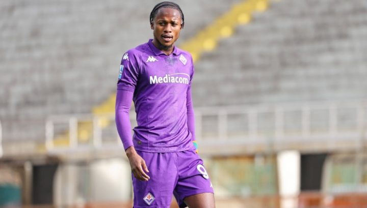 Christian Kouamé con la maglia della Fiorentina (IMAGO)