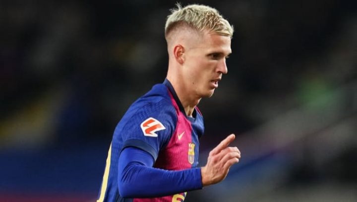 Il giocatore spagnolo Dani Olmo con la maglia del Barcellona