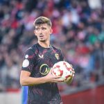 Kike Salas, difensore centrale del Sevilla (Imago)