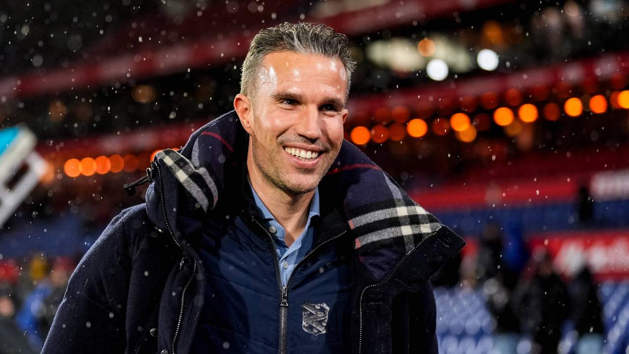 https://gianlucadimarzio.com/wp-content/uploads/2025/02/heerenven-robin-van-persie-imago-copertina.jpg