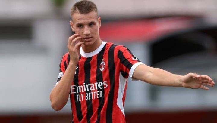 Camarda, attaccante del Milan (Imago) interna