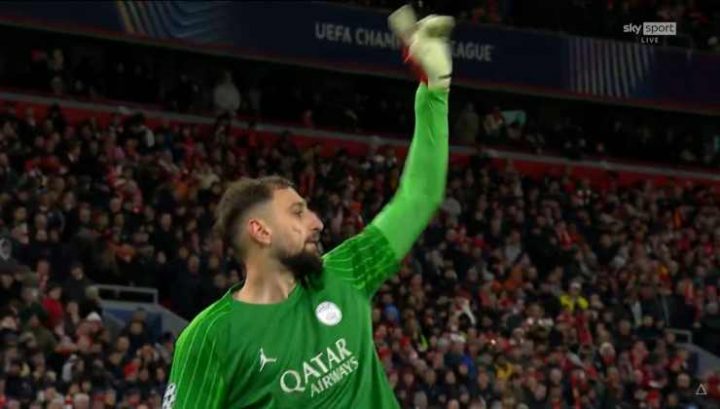 Gianluigi Donnarumma dopo il decisivo rigore parato contro il Liverpool