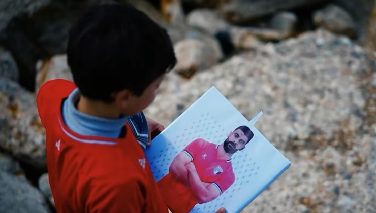 Qualificazioni Mondiali 2026, bambini sfollati annunciano i convocati: l'emozionante video della Palestina