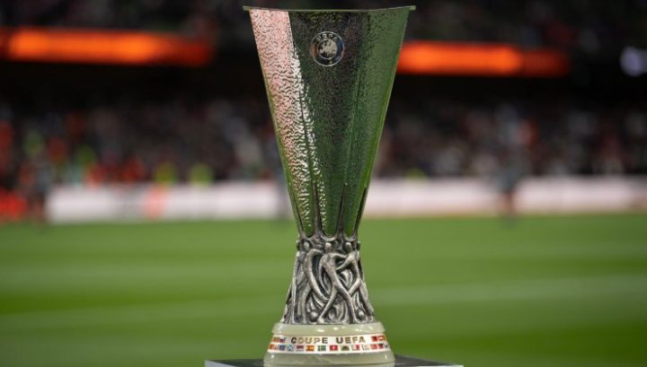 Trofeo Europa League (Imago) interna