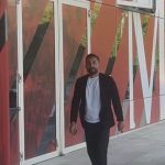 L'agente Giuseppe Riso a Casa Milan (Credits: Sky Calcio)