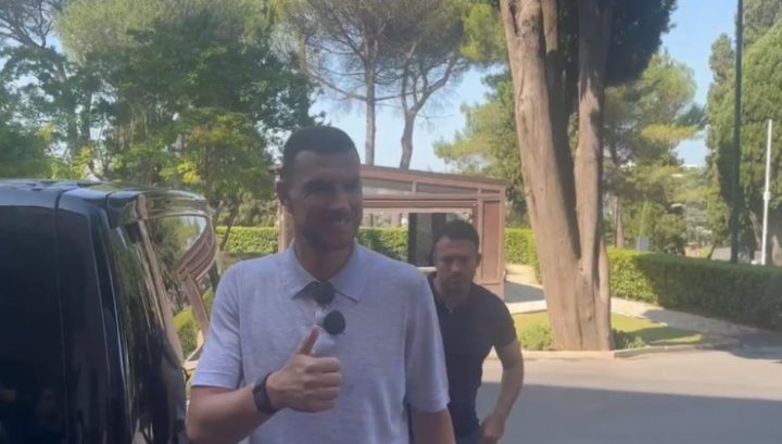 Edin Dzeko a Villa Stuart
