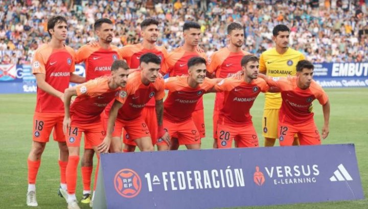 Foto di squadra dell'Fc Andorra (Imago)