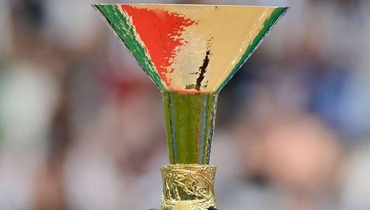 Il trofeo della Serie A (Imago)