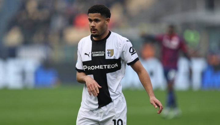 Simon Sohm con la maglia del Parma (Imago)