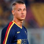 Camarda con la maglia del Lecce (Imago)
