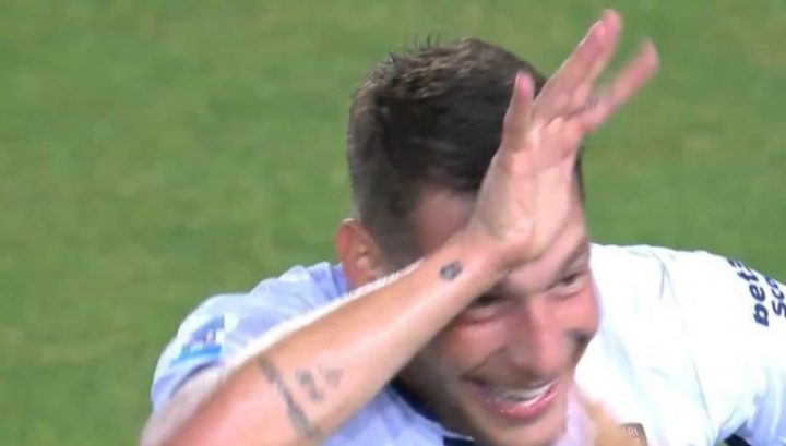 L'esultanza di Belotti in Lecce-Cagliari (screen)