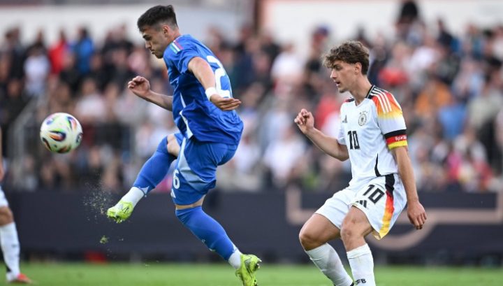 Emanuel in azione contro la Germania (IMAGO)