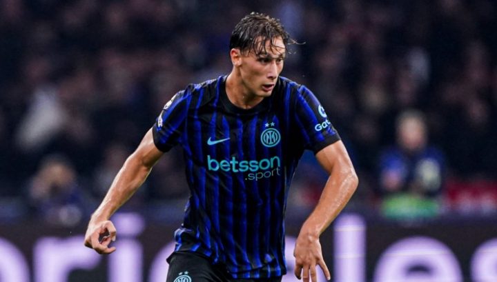 Pio Esposito con la maglia dell'Inter (Imago)