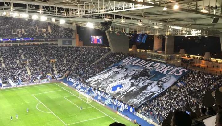 Porto-Roma coreografia tifosi