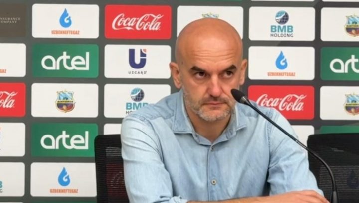 Zeytullaev, allenatore del Bunyodkor (Screen)