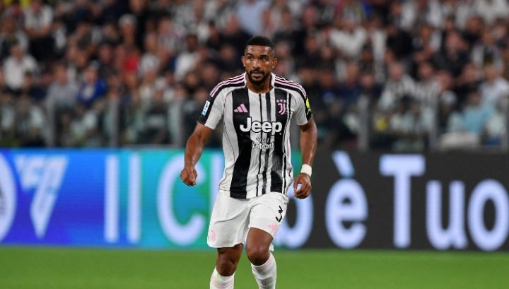 Bremer con la maglia della Juventus (Imago)