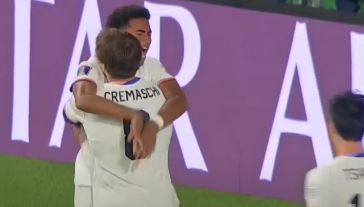L'esultanza di Cremaschi con la maglia degli USA dopo il primo gol contro la Nuova Caledonia (Screen)