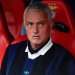 José Mourinho sulla panchina del Benfica (Imago)