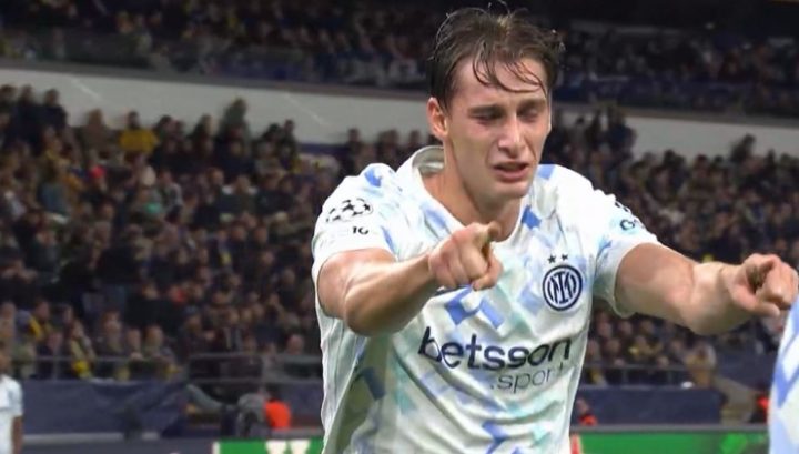 Inter, Pio Esposito segna il primo gol in Champions League e si commuove: la ricostruzione