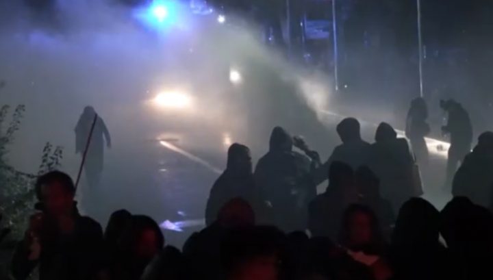 Italia-Israele, scontri tra manifestanti e forze dell'ordine a pochi minuti dall'inizio del match