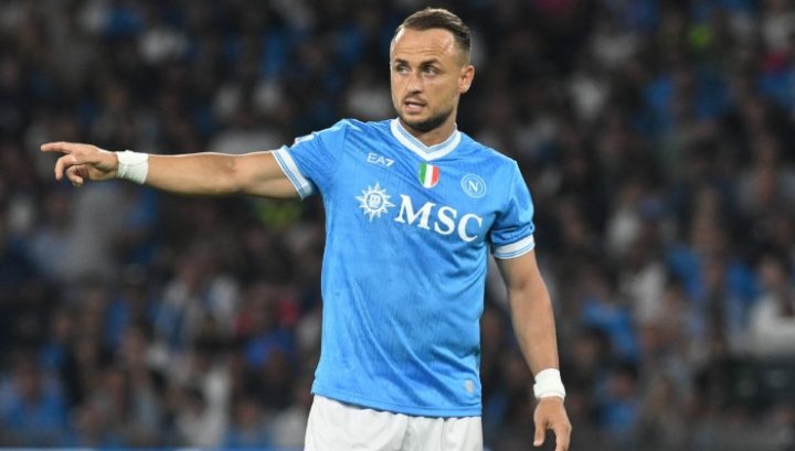 Stanislav Lobotka con la maglia del Napoli (Imago)