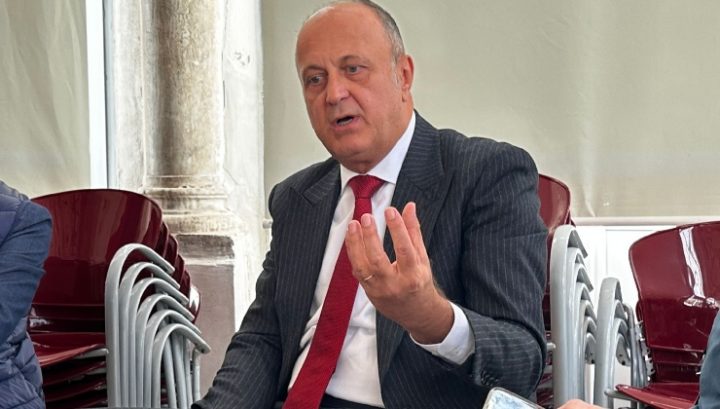 Dan Sucu, presidente del Genoa