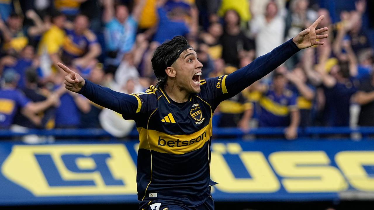 https://gianlucadimarzio.com/wp-content/uploads/2025/11/exequiel-zeballos-boca-juniors-imago-copertina.jpg