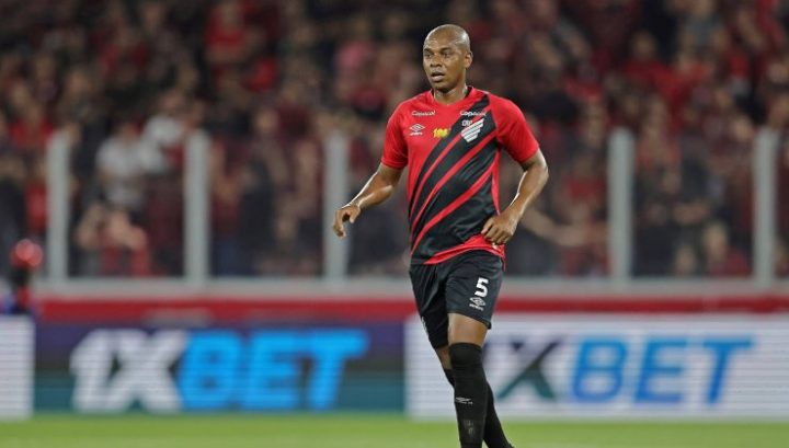 Fernandinho (imago) interna