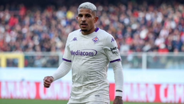 Il terzino della Fiorentina, Dodô (IMAGO)