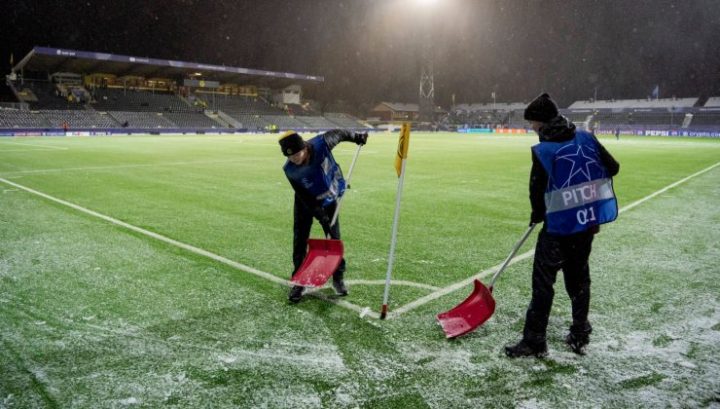 La neve sul campo del Bodø/Glimt nella sfida contro la Juventus (Imago)