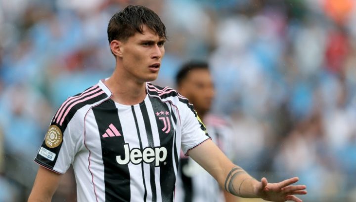 Savona con la maglia della Juventus (Imago)