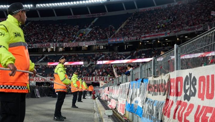 Southampton-Portsmouth, 3 anni di DASPO ai due tifosi travestiti da stewards