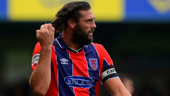 Andy Carroll, giocatore del Dag & Red