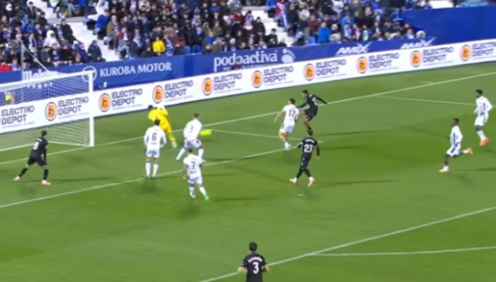 Un gol di Chirino (Credits: Screen YouTube LALIGA YPERMOTION)
